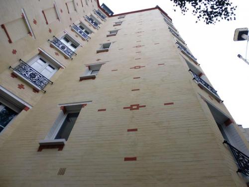 Ravalement brique - Avenue Charles-de-Gaulle, Neuilly-Sur-Seine