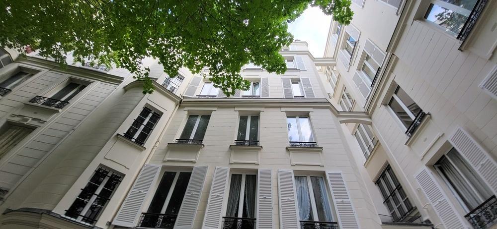 Travaux de ravalement, Paris (MV917)