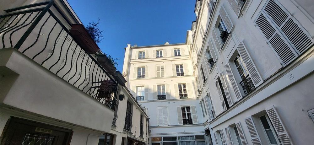 Ravalement de façade, Paris (MV206)