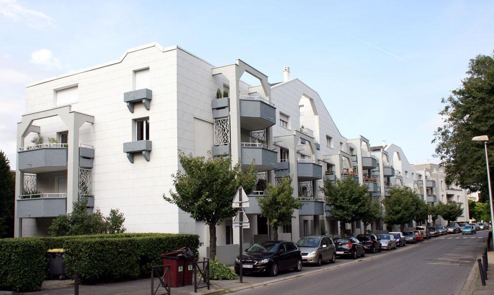 27 Cours Des Petites Ecuries 77185 Lognes
