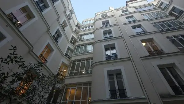 Ravalement d'isolation thermique par l'extérieur, Paris